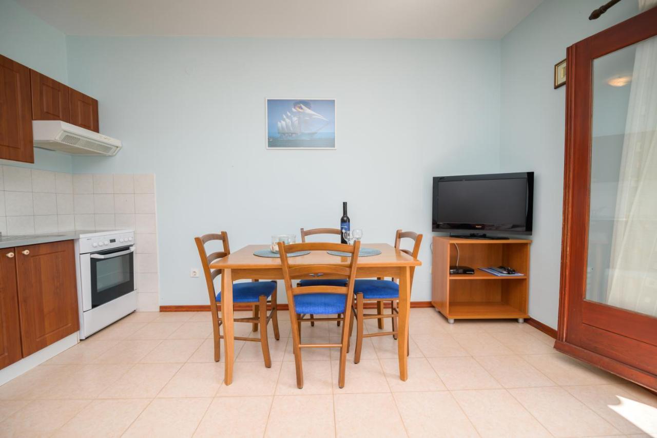 Apartments Marina Veskovic Nerezine Kültér fotó