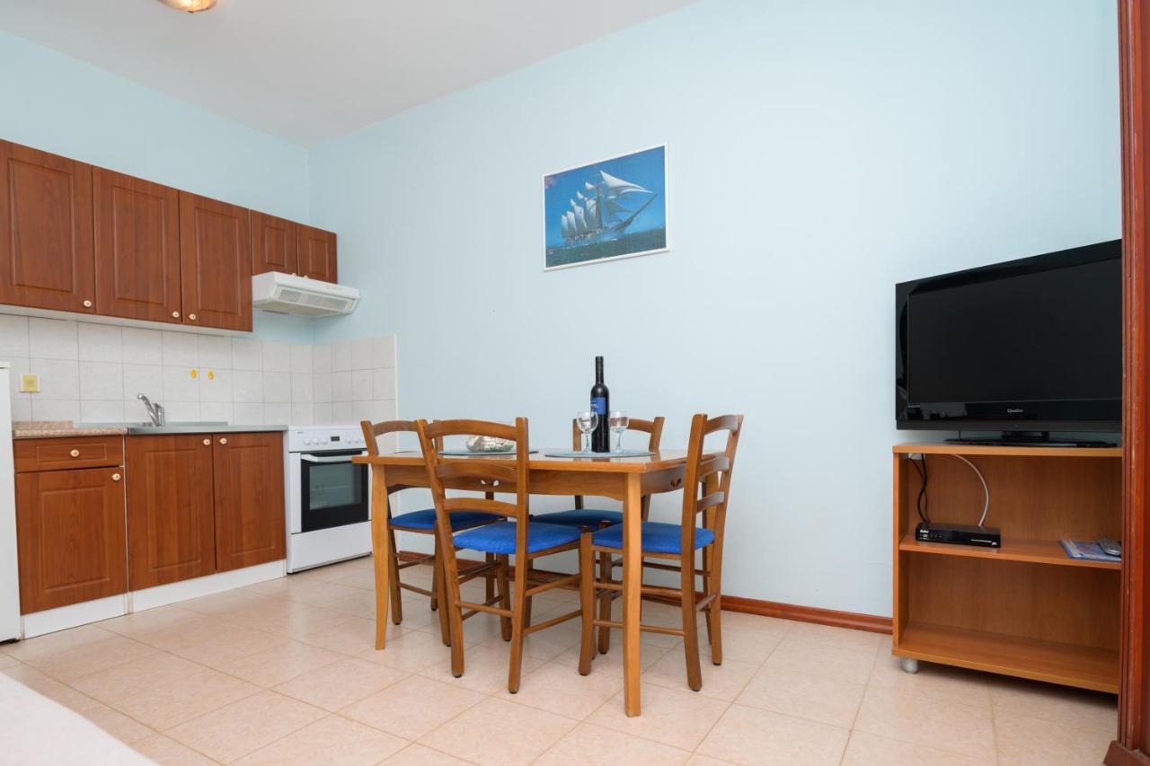 Apartments Marina Veskovic Nerezine Kültér fotó